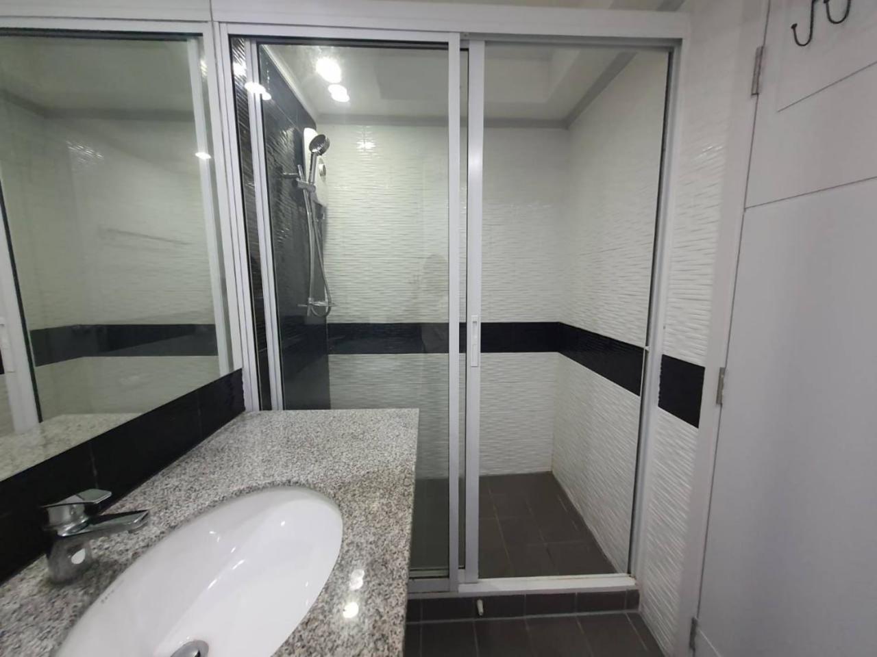 Garden Tropical Siam Apartment Pattaya Phòng bức ảnh