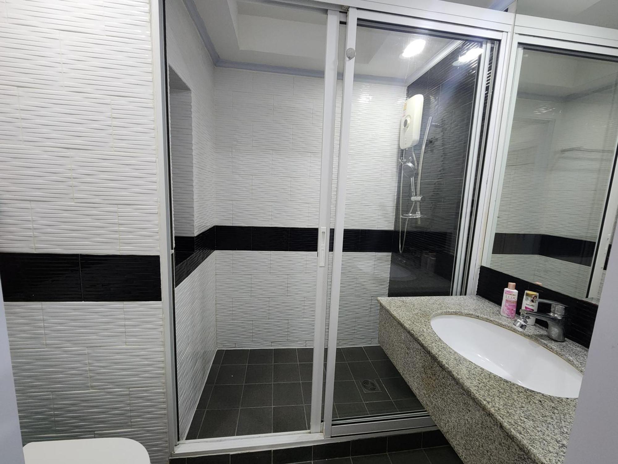 Garden Tropical Siam Apartment Pattaya Phòng bức ảnh